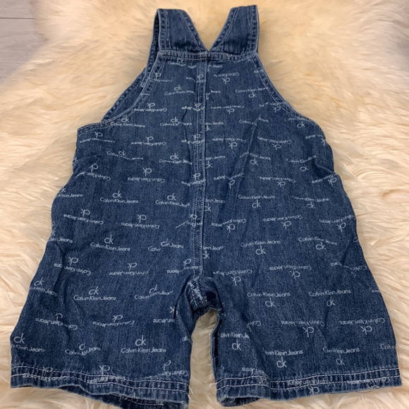 Calvin Klein Jean Overalls with Calvin Klein Print in size 24M - Picture 5 of 6